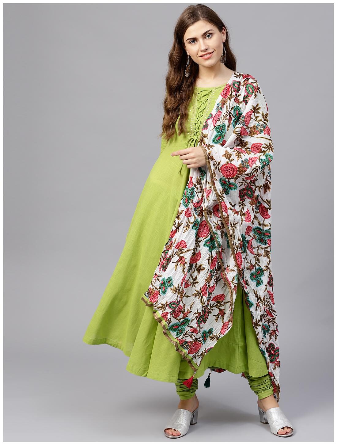 RAIN and RAINBOW Women Green Solid Anarkali Kurta With Churidar And Dupatta
RAIN and RAINBOW Women Green Solid Anarkali Kurta With Churidar And Dupatta
