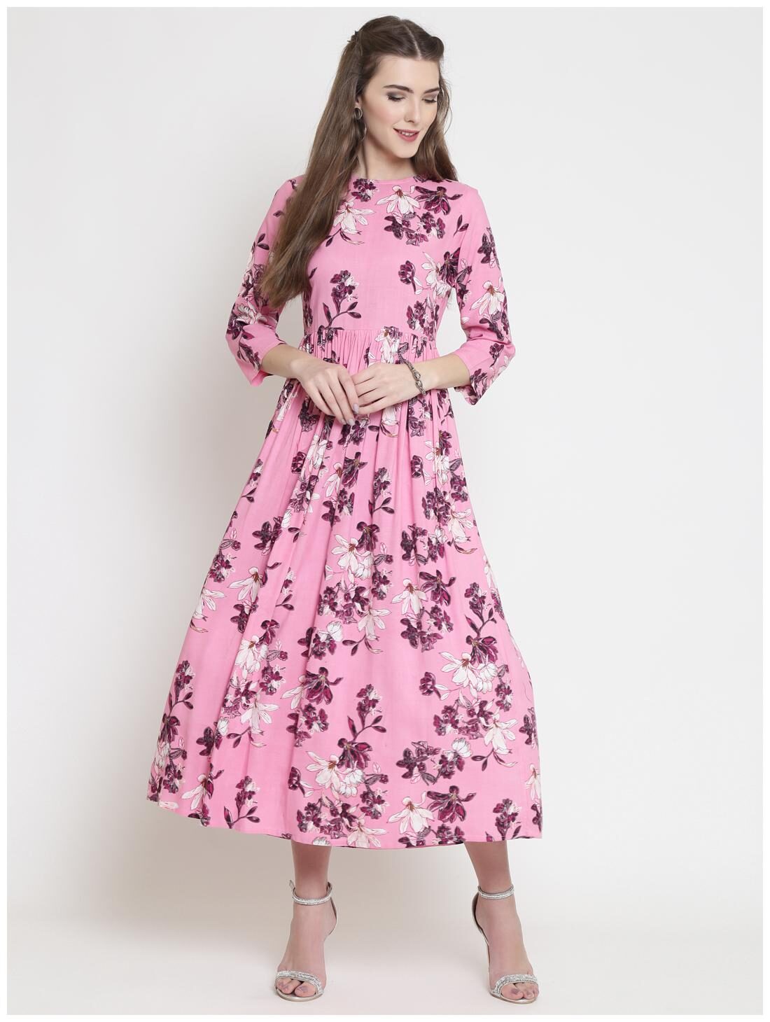 Sera Pink Floral Fit flare dress
Sera Pink Floral Fit flare dress