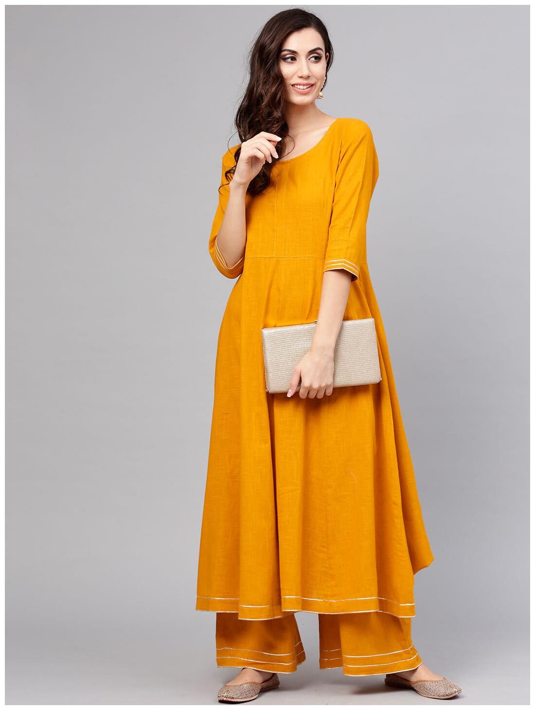 Yellow 3 4th sleeve cotton anarkali kurta with ankle length flared pallazo with gotta work
Yellow 3 4th sleeve cotton anarkali kurta with ankle length flared pallazo with gotta work