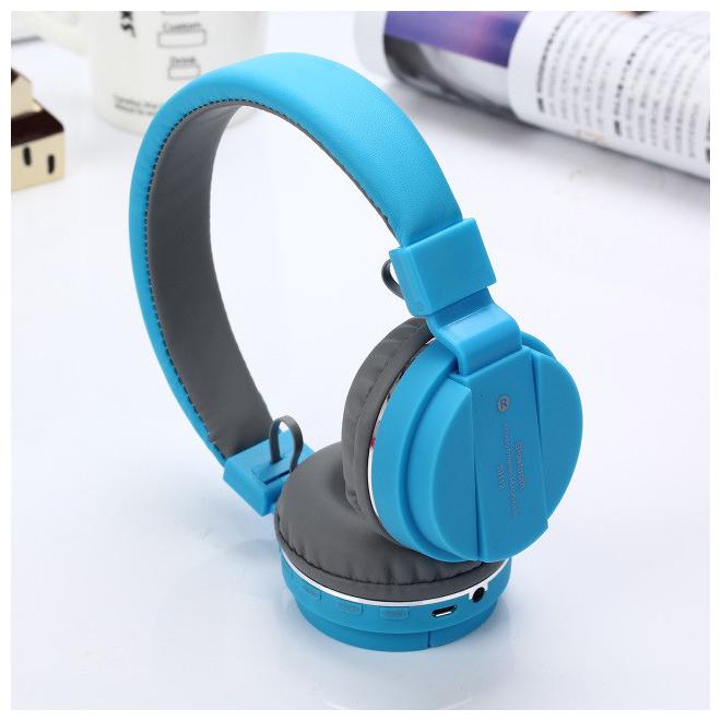 Czech SH-12 Wireless Bluetooth Headphone with FM SD Card Slot On-Ear Bluetooth Headset ( Blue )
Czech SH-12 Wireless Bluetooth Headphone with FM SD Card Slot On-Ear Bluetooth Headset ( Blue )