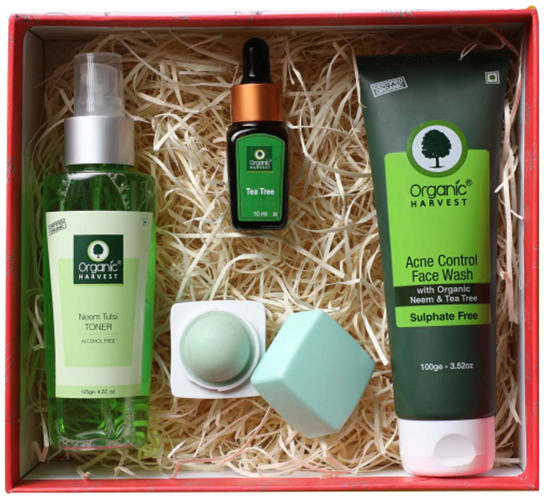 Organic Harvest Gift Box (Acne Control Face Wash 100g Neem Tulsi Toner 125ml Tea Tree Essential Oil 10ml Green Tea Lip Balm 10g)
Organic Harvest Gift Box (Acne Control Face Wash 100g Neem Tulsi Toner 125ml Tea Tree Essential Oil 10ml Green Tea Lip Balm 10g)