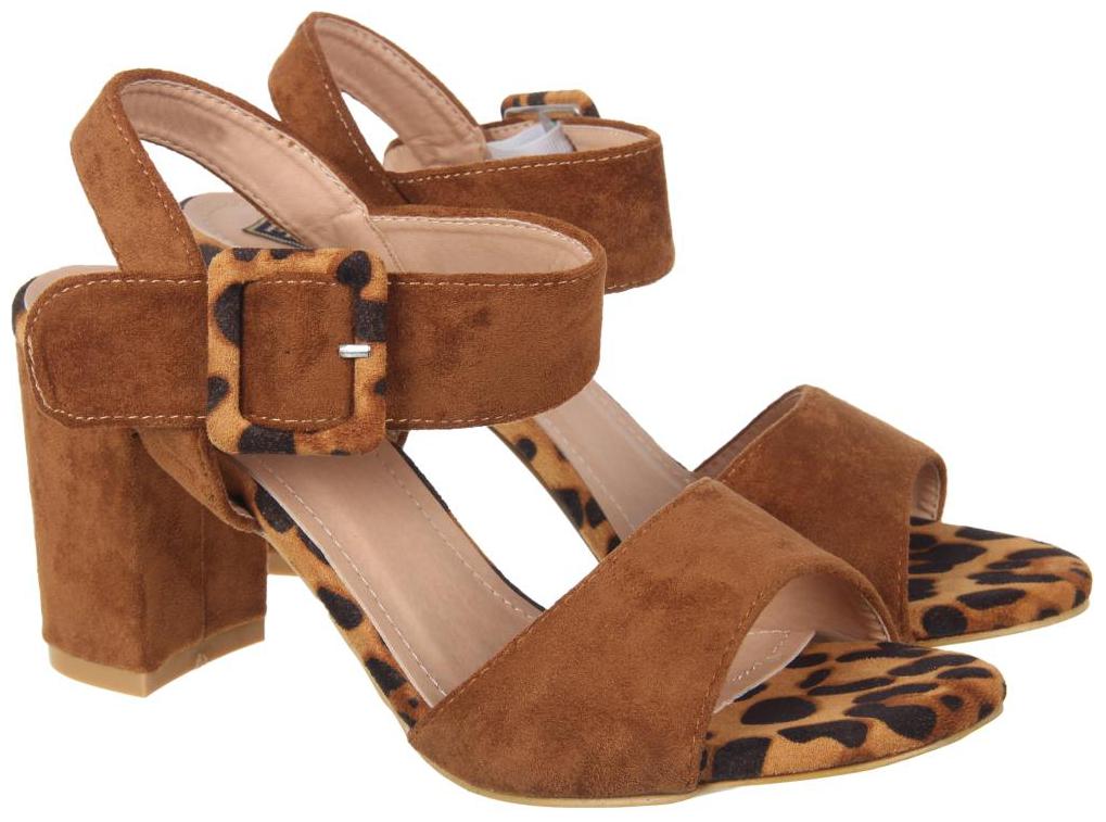 Flat n Heels Women Tan Heeled Sandals