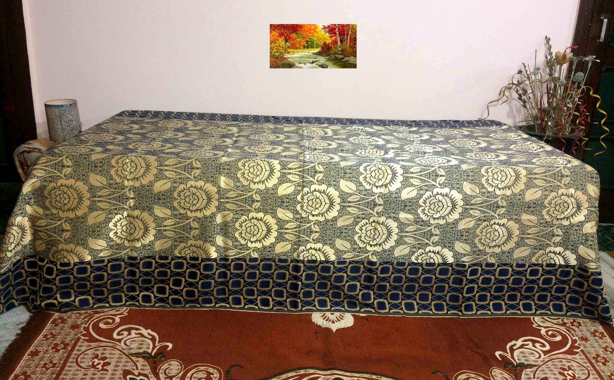 A H ENTERPRISES Silk Floral Single Size Bedsheet 200 TC ( 1 Bedsheet Without Pillow Covers Blue )
A H ENTERPRISES Silk Floral Single Size Bedsheet 200 TC ( 1 Bedsheet Without Pillow Covers Blue )