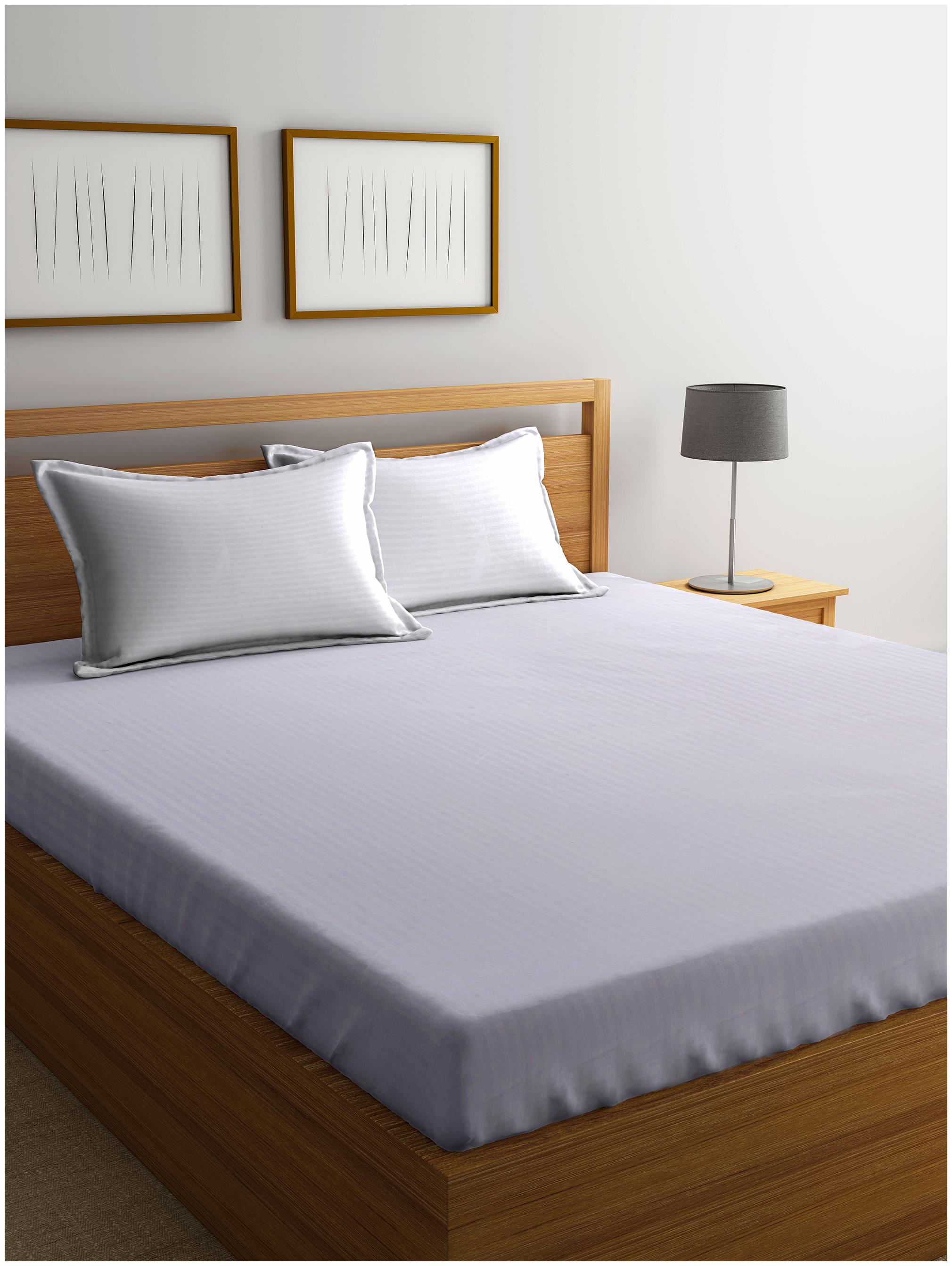 BIANCA Cotton Striped King Size Bedsheet 144 TC ( 1 Bedsheet With 2 Pillow Covers White )
BIANCA Cotton Striped King Size Bedsheet 144 TC ( 1 Bedsheet With 2 Pillow Covers White )