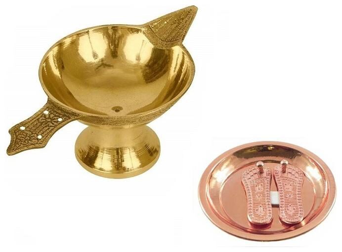 De-Ultimate 2 pcs Shree Maa Lakshmi Charan Paduka ( 2 no ) Vaastu fengshui Plate With Laxmi (1 no ) Deepak Pital Diya Deepak
De-Ultimate 2 pcs Shree Maa Lakshmi Charan Paduka ( 2 no ) Vaastu fengshui Plate With Laxmi (1 no ) Deepak Pital Diya Deepak