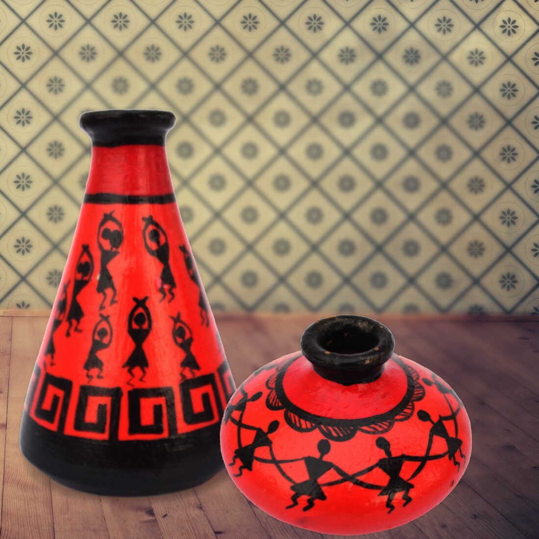 iHandikart Handicraft Terracotta Table Pots with Handpainted Warli Painting Madhubani Painting (4 inches Pack of 2) IHK7014-13
iHandikart Handicraft Terracotta Table Pots with Handpainted Warli Painting Madhubani Painting (4 inches Pack of 2) IHK7014-13