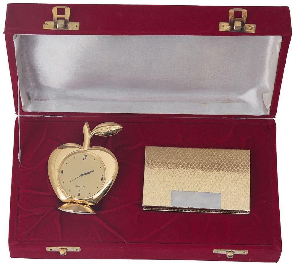 JEWEL FUEL Gold Plated Visiting Card Holder And Gold Plated Apple Table Clock Gift Set
JEWEL FUEL Gold Plated Visiting Card Holder And Gold Plated Apple Table Clock Gift Set