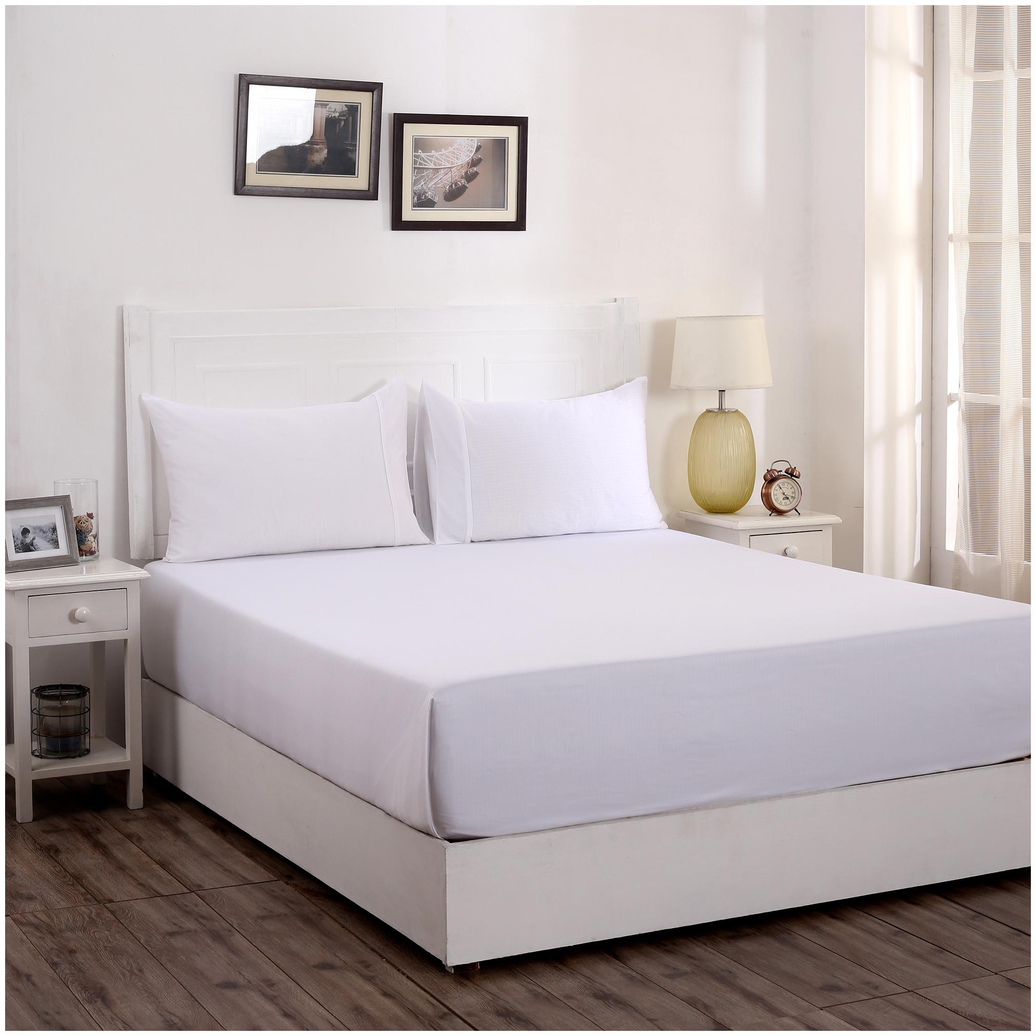 Maspar Cotton Solid Double Size Bedsheet 300 TC ( 1 Bedsheet With 2 Pillow Covers White )
Maspar Cotton Solid Double Size Bedsheet 300 TC ( 1 Bedsheet With 2 Pillow Covers White )