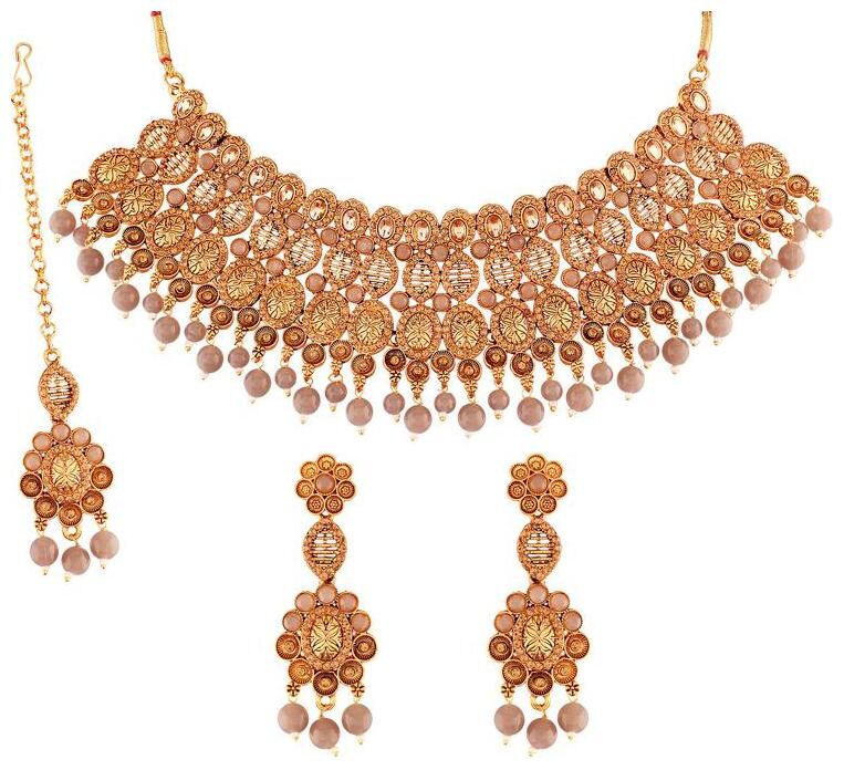Etnico Gold Plated Stone Studded Pearl Traditional Choker Necklace Set with Earrings Maang Tikka for Women
Etnico Gold Plated Stone Studded Pearl Traditional Choker Necklace Set with Earrings Maang Tikka for Women