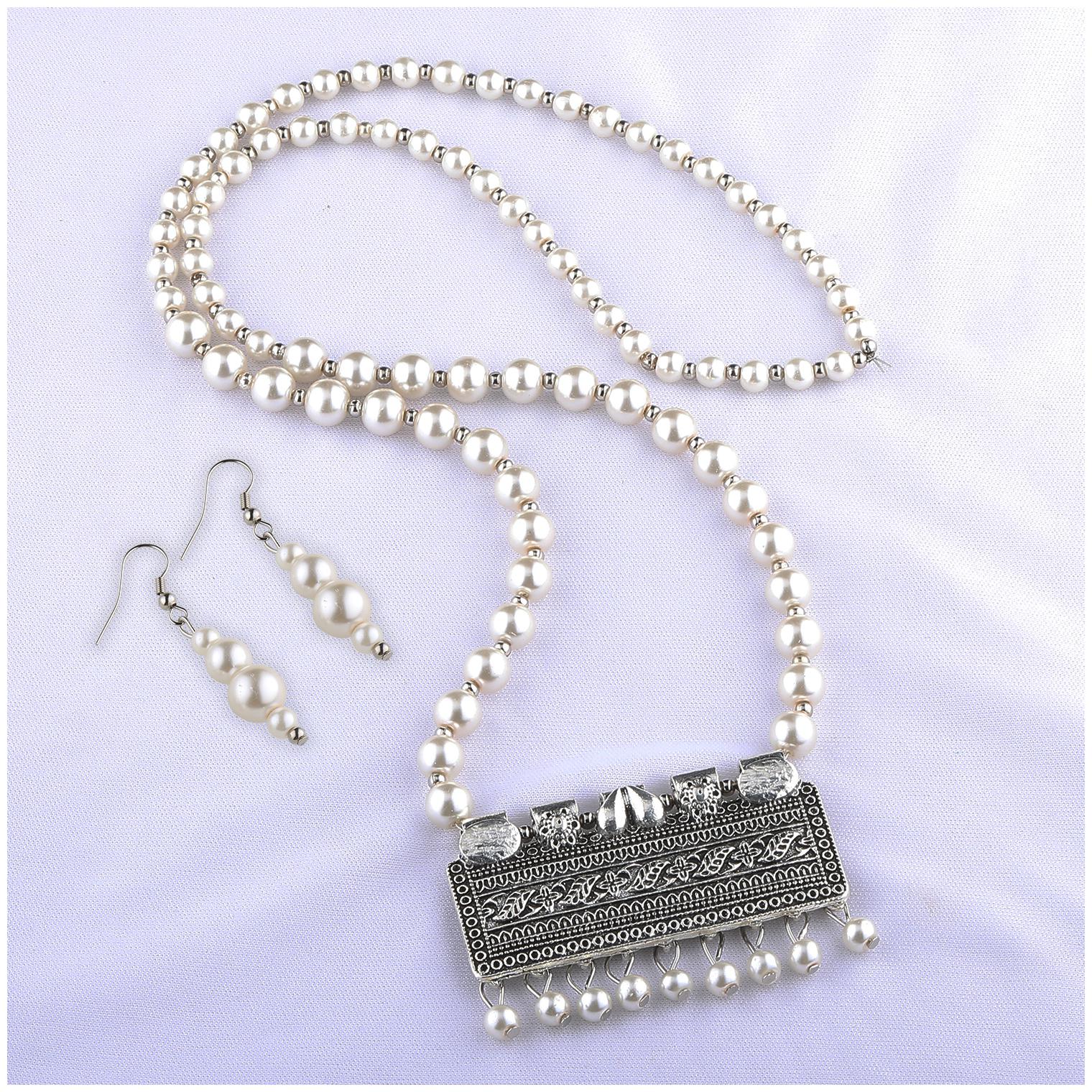 SILVERSHINE silverplated Designer Traditional Leaf Long Pearl pendant Necklace set for women Jewellery set
SILVERSHINE silverplated Designer Traditional Leaf Long Pearl pendant Necklace set for women Jewellery set