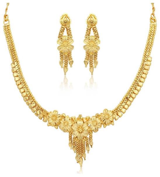 Sukkhi Floral 24 Carat Gold Plated Wedding Jewellery Choker Necklace Set for Women
Sukkhi Floral 24 Carat Gold Plated Wedding Jewellery Choker Necklace Set for Women