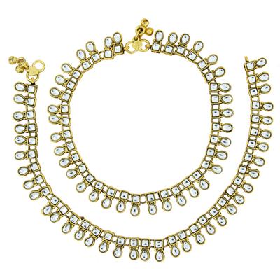 The Jewelbox Antique Traditional Square Drop Kundan Look Pair Of Anklet For Women
The Jewelbox Antique Traditional Square Drop Kundan Look Pair Of Anklet For Women