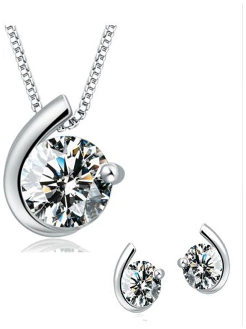 White Sterling-Silver Solitaire American Diamond Stone Studded Pendant Chain for Girls
White Sterling-Silver Solitaire American Diamond Stone Studded Pendant Chain for Girls