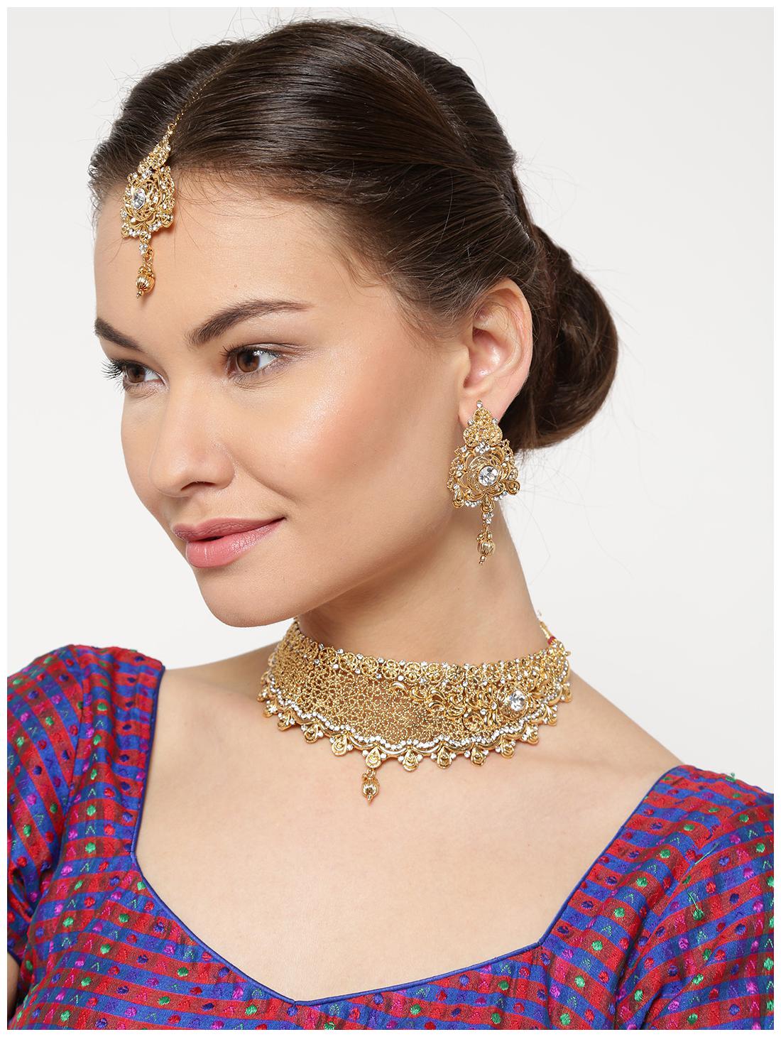 Zaveri Pearls Precisely Designed Antique Traditional Choker Necklace Set -ZPFK6638
Zaveri Pearls Precisely Designed Antique Traditional Choker Necklace Set -ZPFK6638