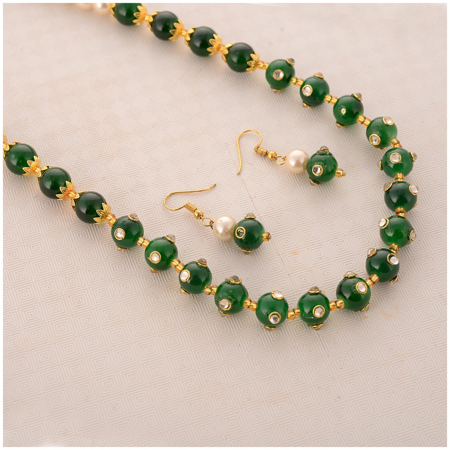 Zcarina Green Color Pearl Mala with Earring
Zcarina Green Color Pearl Mala with Earring