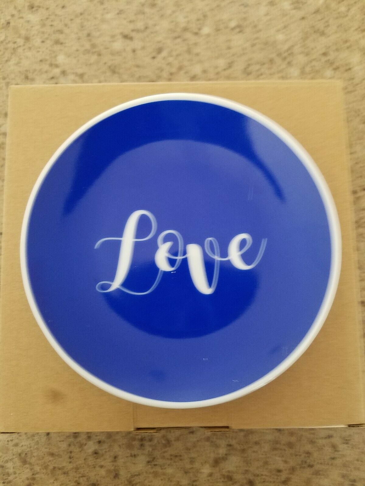 

AVON Seaside Garden Inspirational Ring Dish Porcelain 5 D Blue with White LOVE