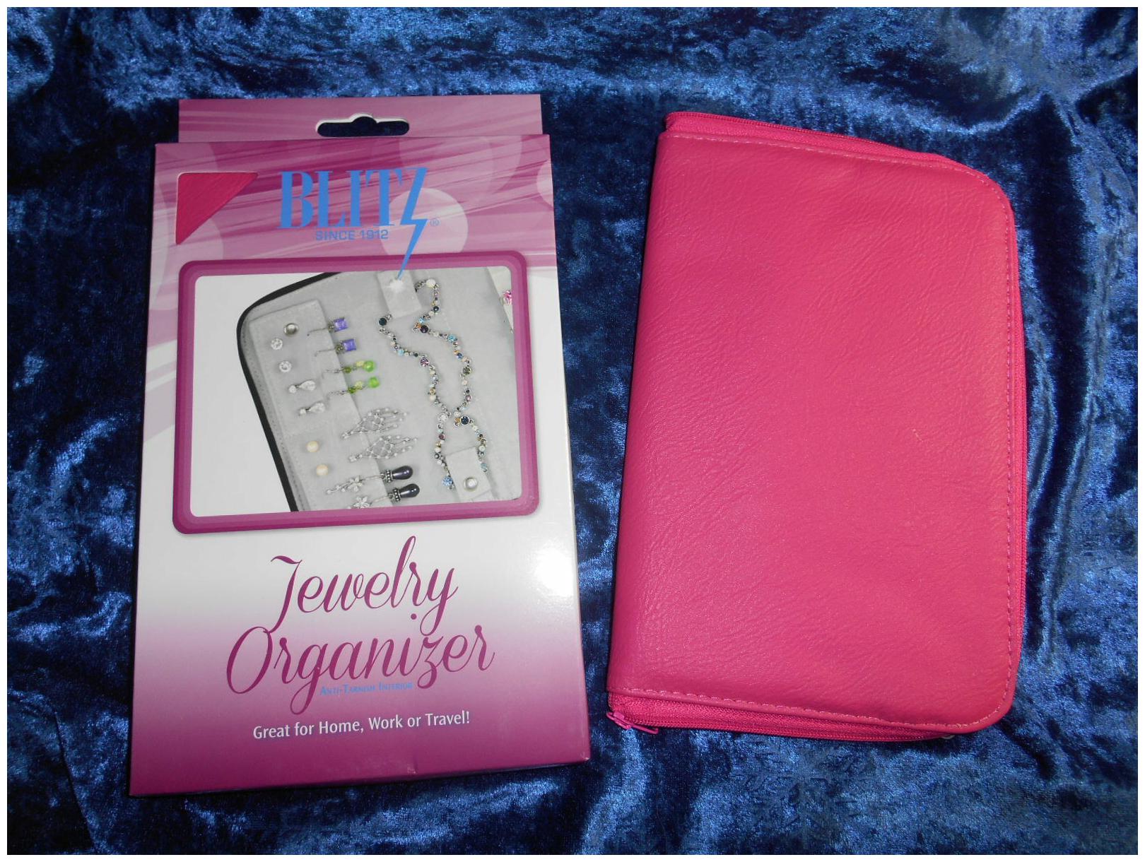 

BLITZ Fushia Jewelry Organizer Anti -Tarnish Interior NIB