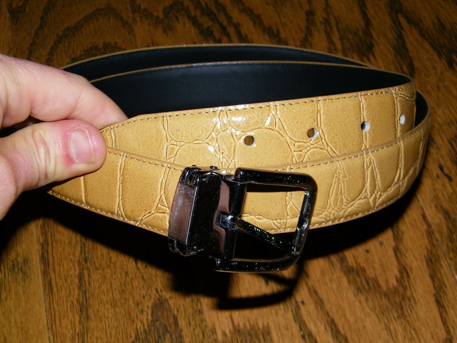 

Status Gold Leather Belt One Size Fits All Cut to Fit NEW