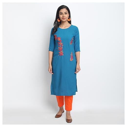 

1 Stop Fashion Women Blue Embroidered Regular Kurta