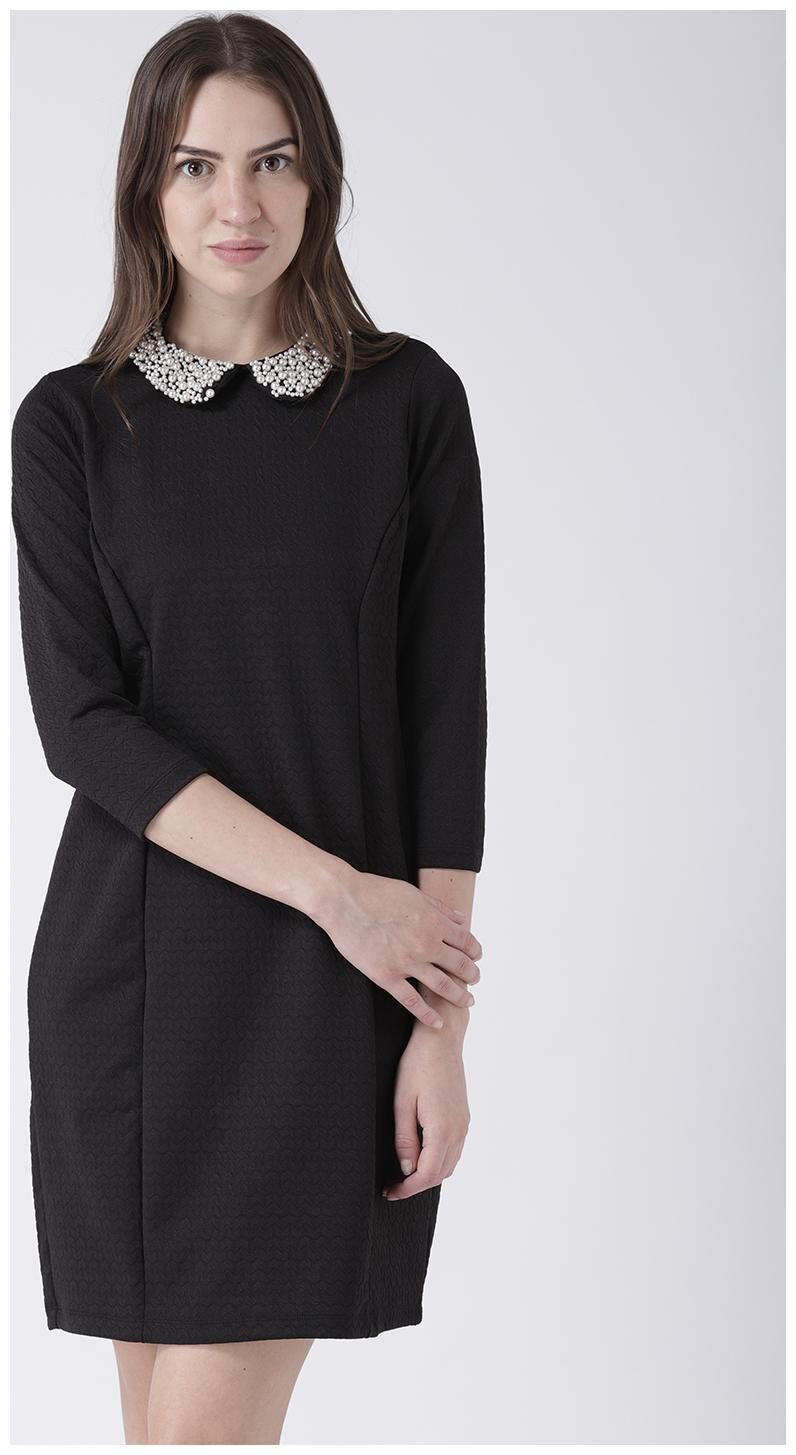 

109 F Black Solid Fit flare dress