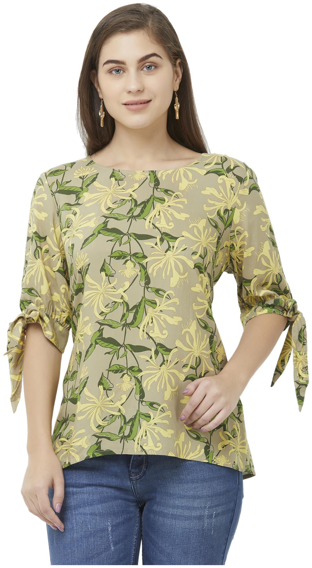 

109 F Women Printed Fusion top - Green