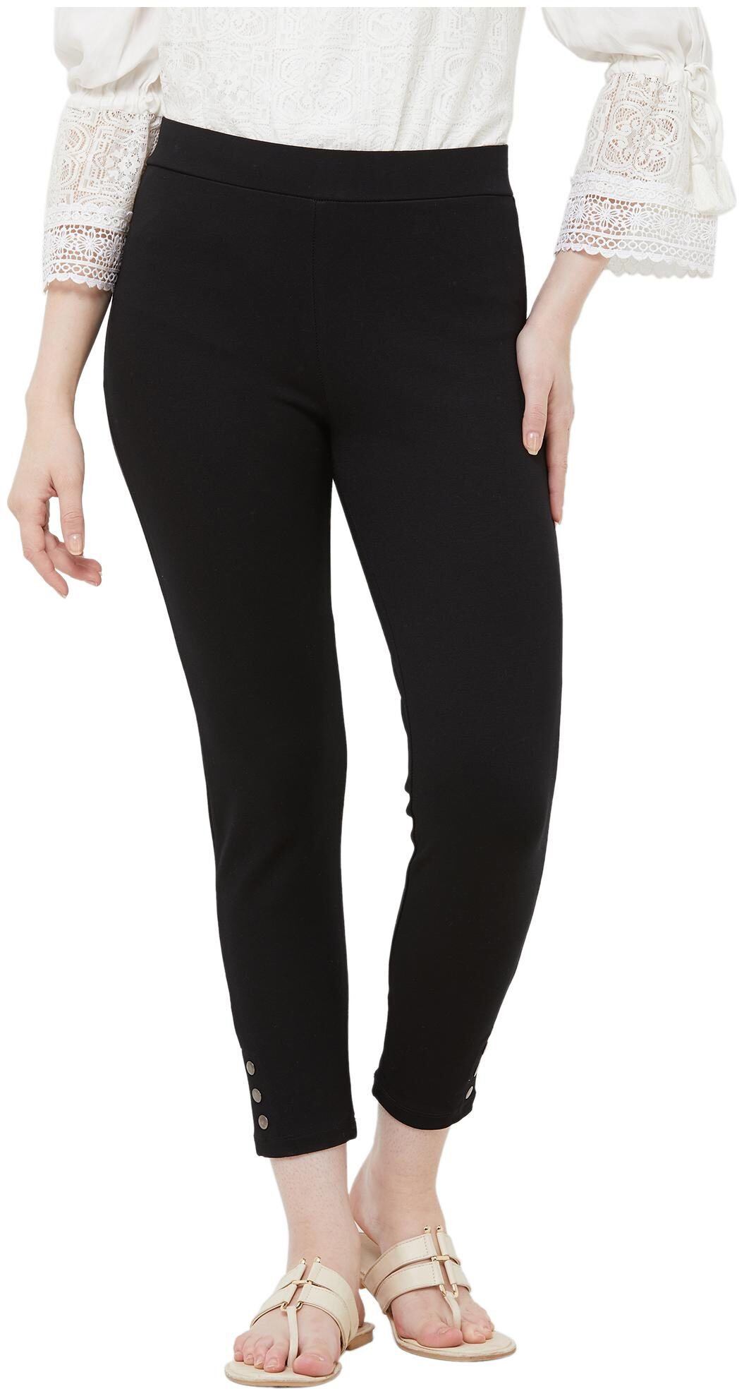 

109 F Women Black Relaxed fit Jegging