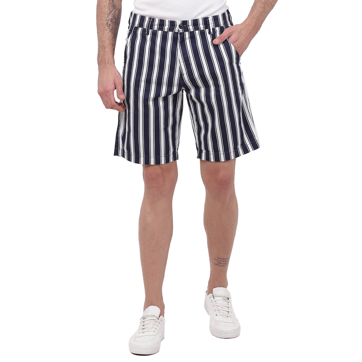 

2BMe Men Blue White Slim Fit Regular Shorts