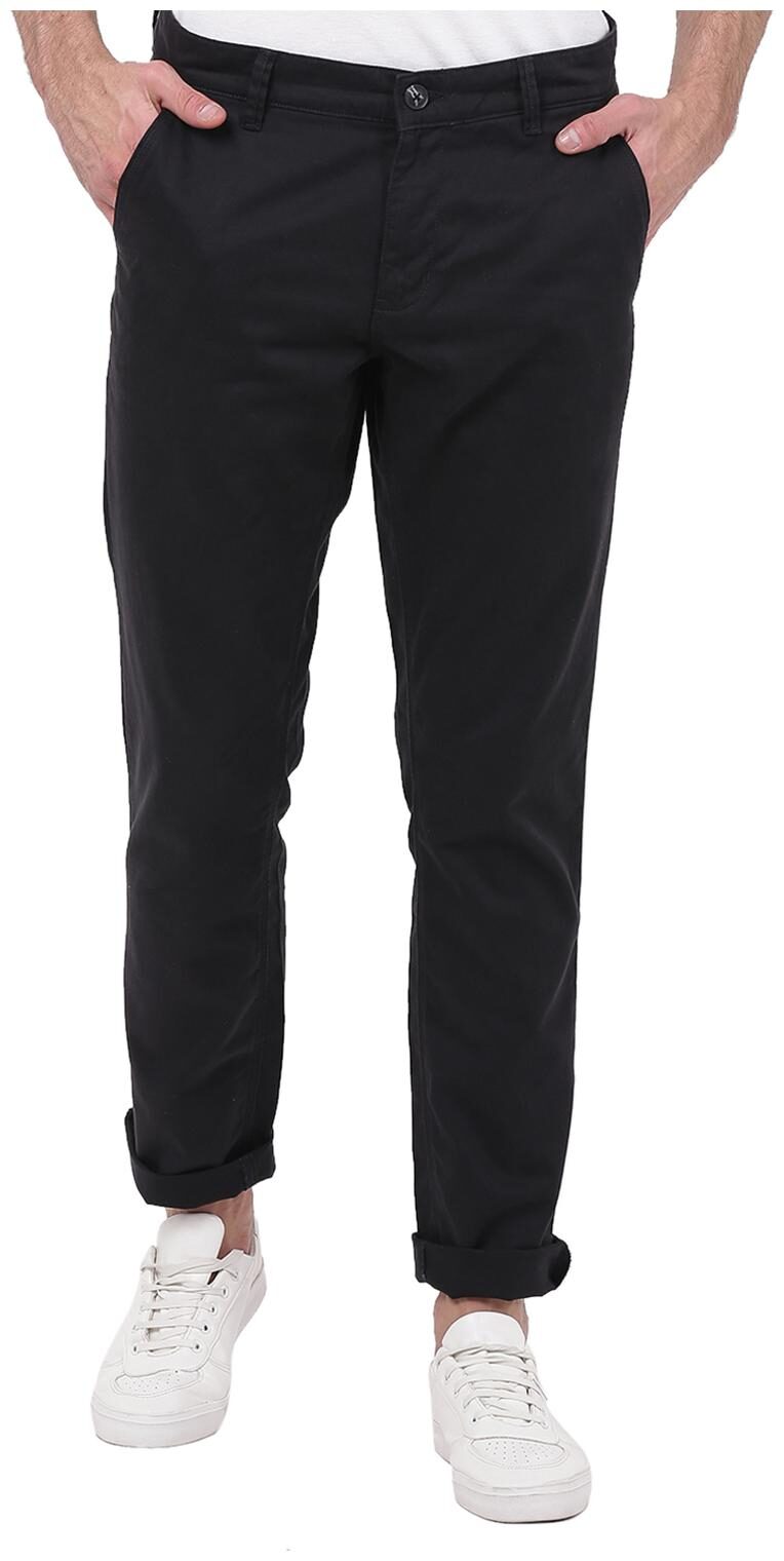 

2BMe Men Black Solid Regular fit Chinos