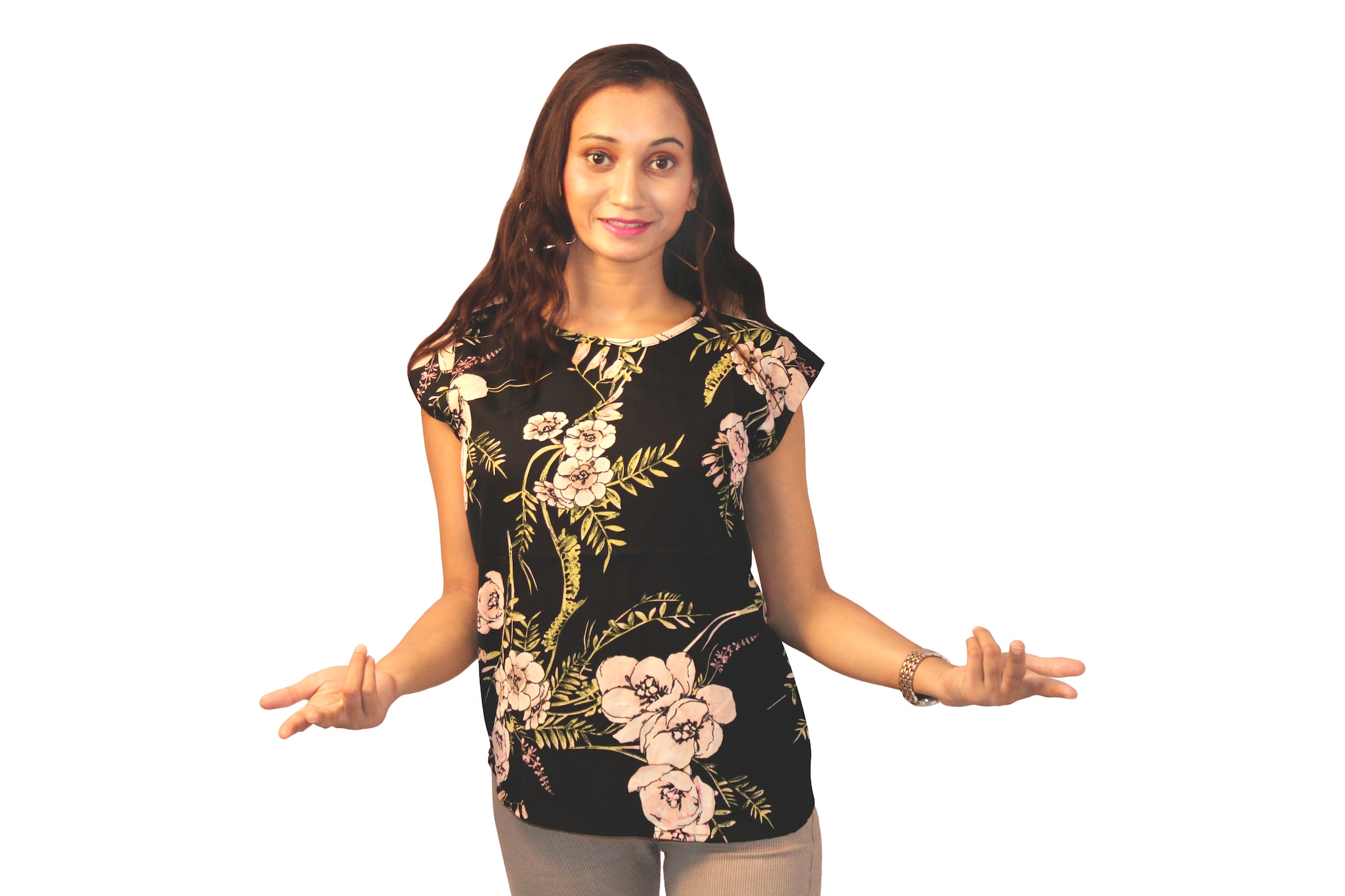 

92ELMNTS Women Floral Regular top - Black