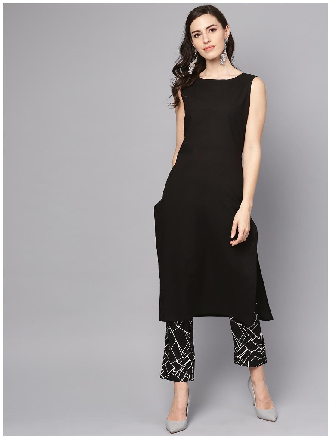 

AASI- HOUSE OF NAYO Women Black Solid Straight Kurta With Pants