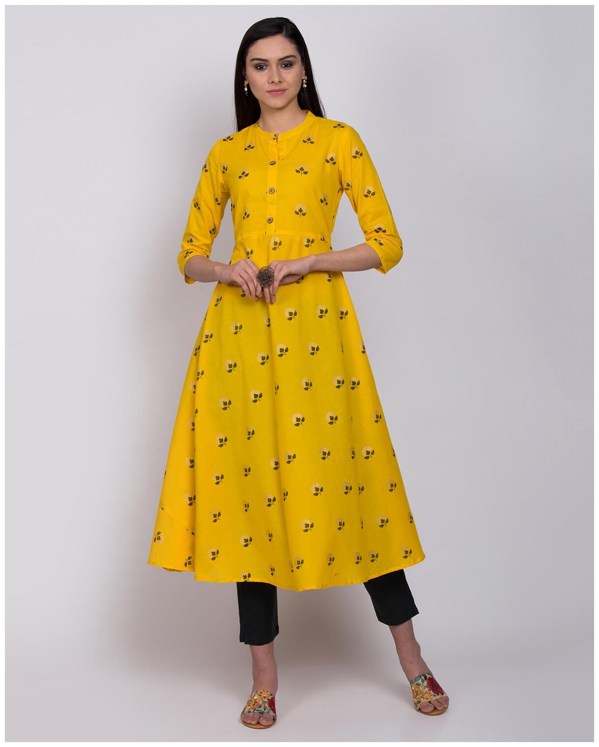

Aasiya Women Yellow Printed Anarkali Kurta