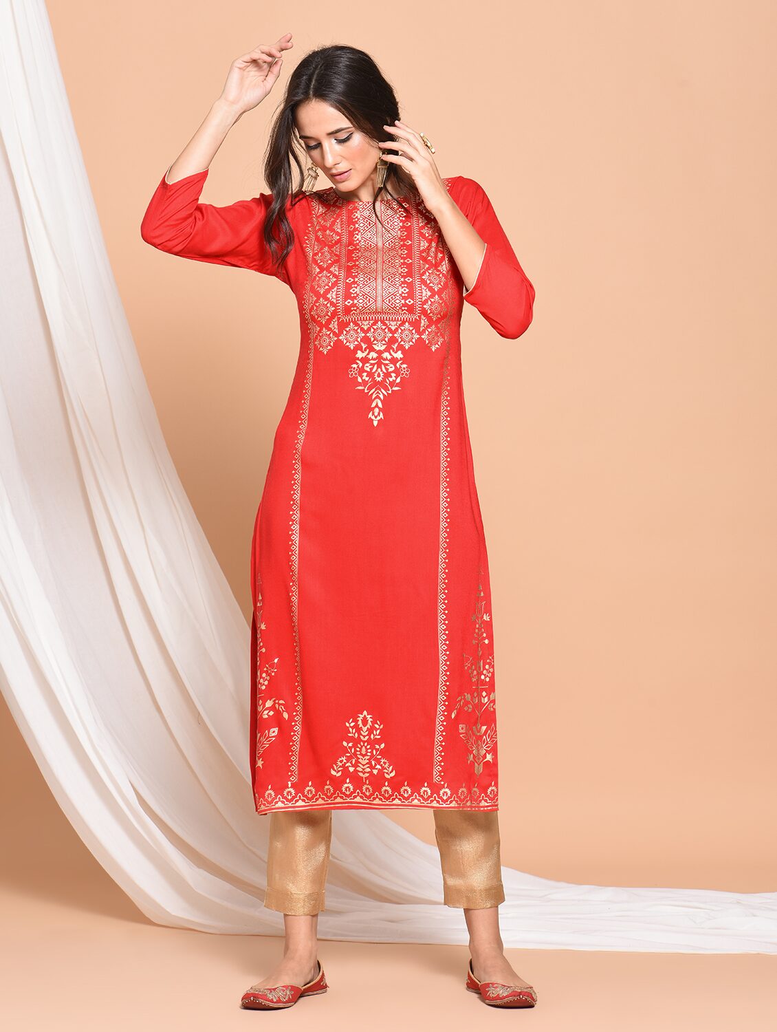 

ABelya Women Red Printed Straight Kurta