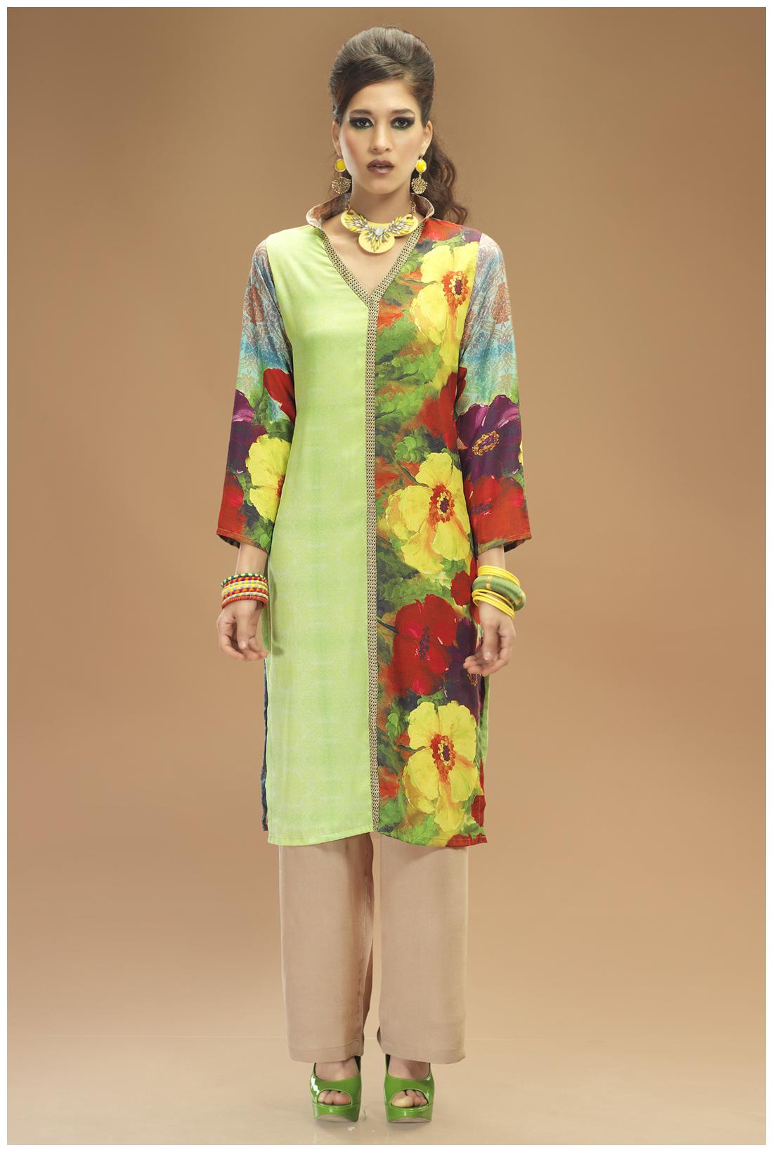 

Admyrin Multi Crepe Kurti