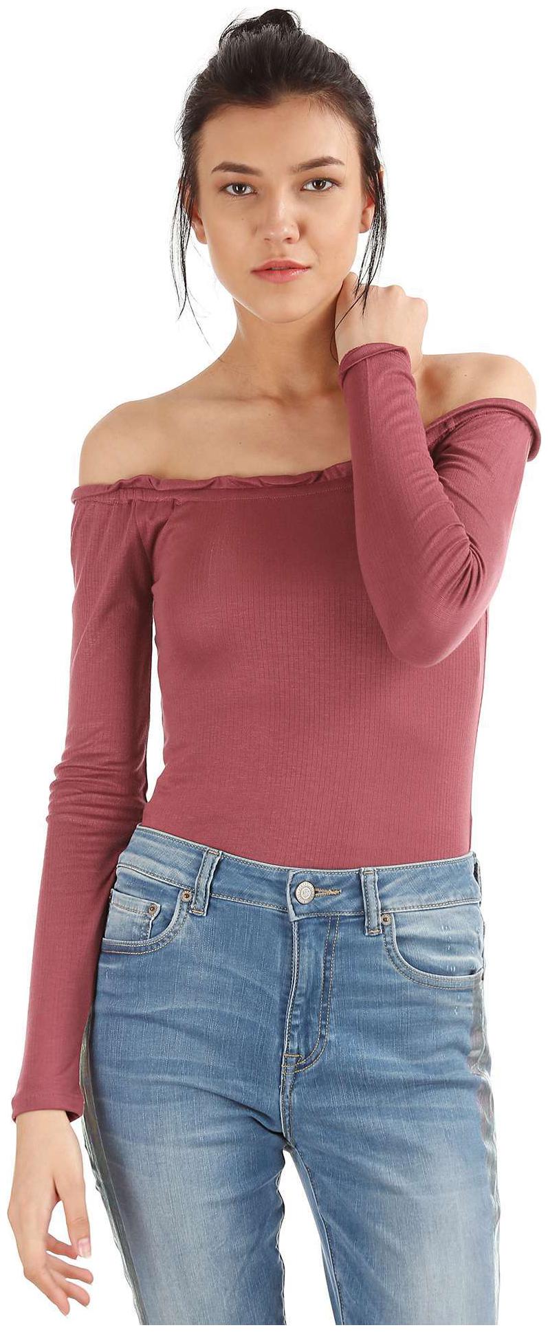 

Aeropostale Women Solid Regular top - Red