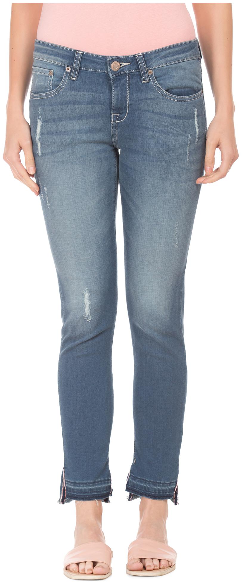 

A ropostale Women Blue Relaxed fit Jeans