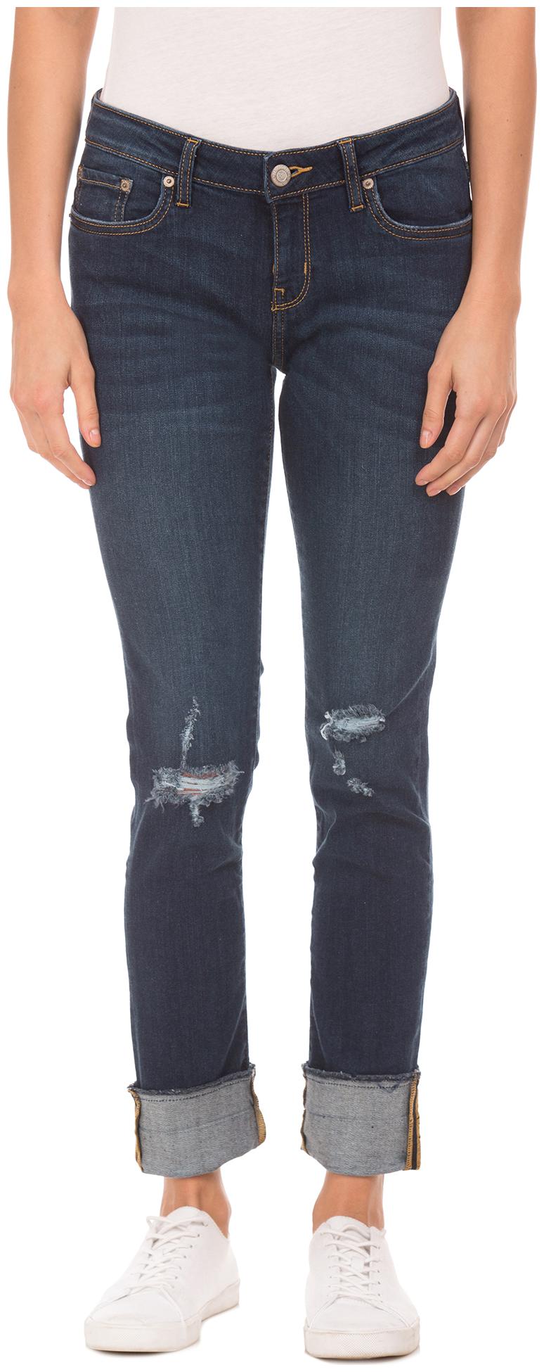 

A ropostale Women Blue Slim fit Jeans