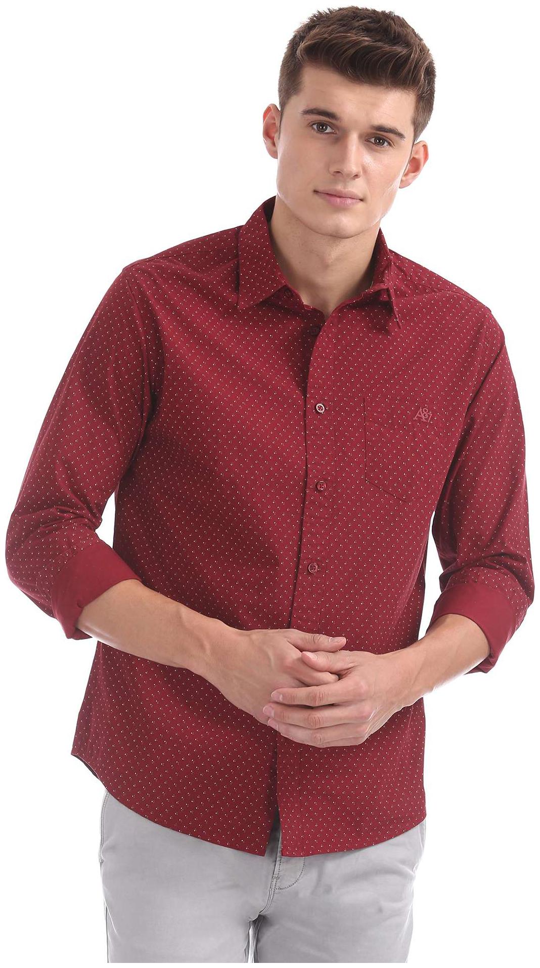 

Aeropostale Men Red Printed Regular Fit Casual Shirt
