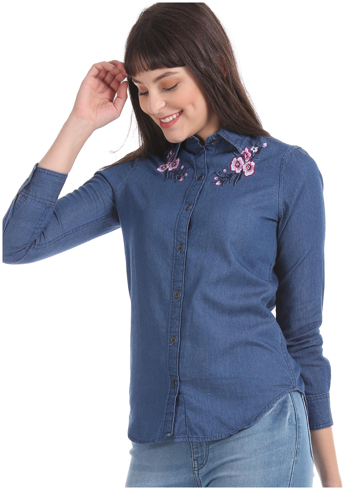 

Aeropostale Women Blue Embroidered Regular Fit Shirt