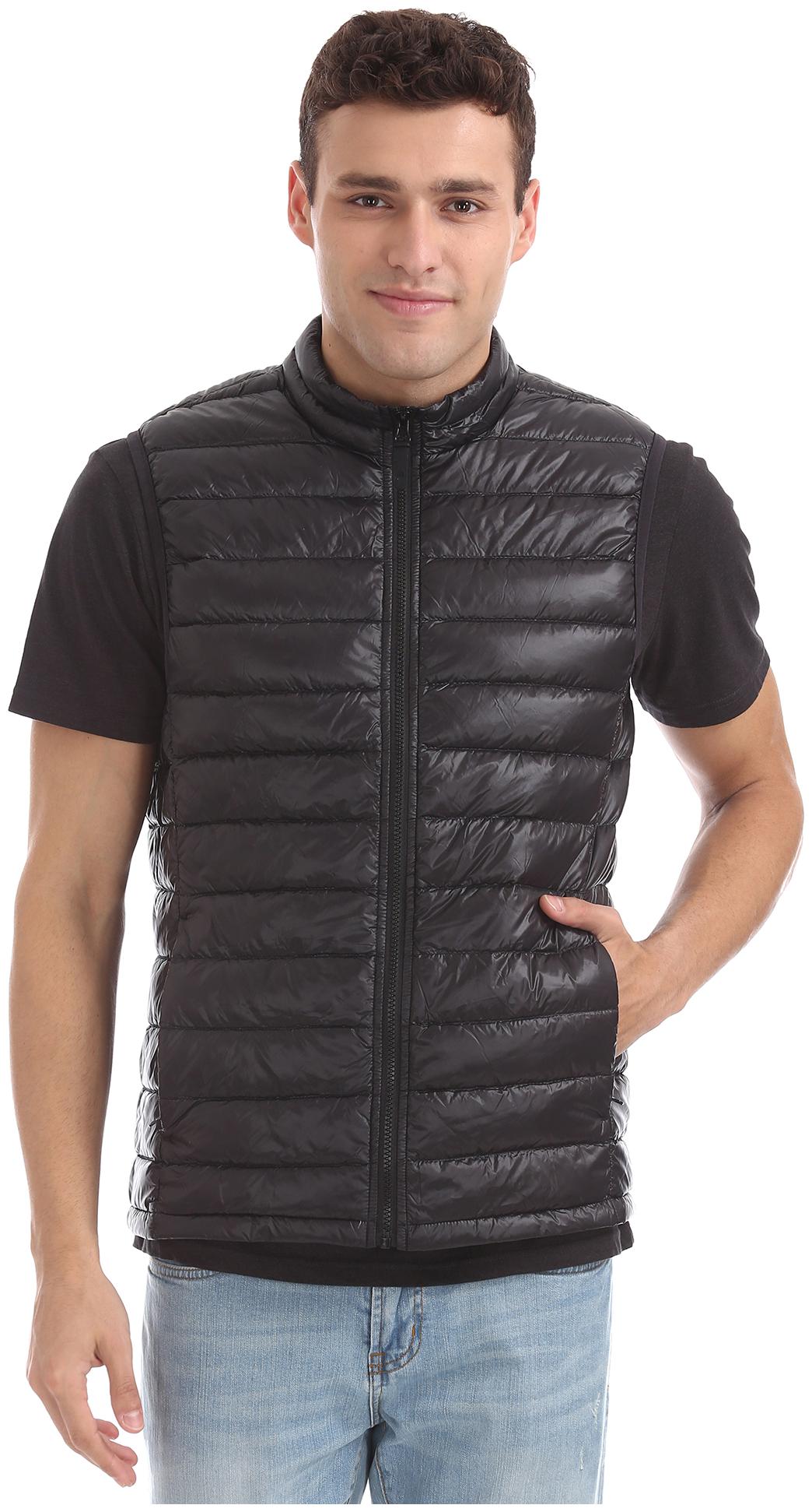 

Aeropostale Men Black Solid Quilted jacket
