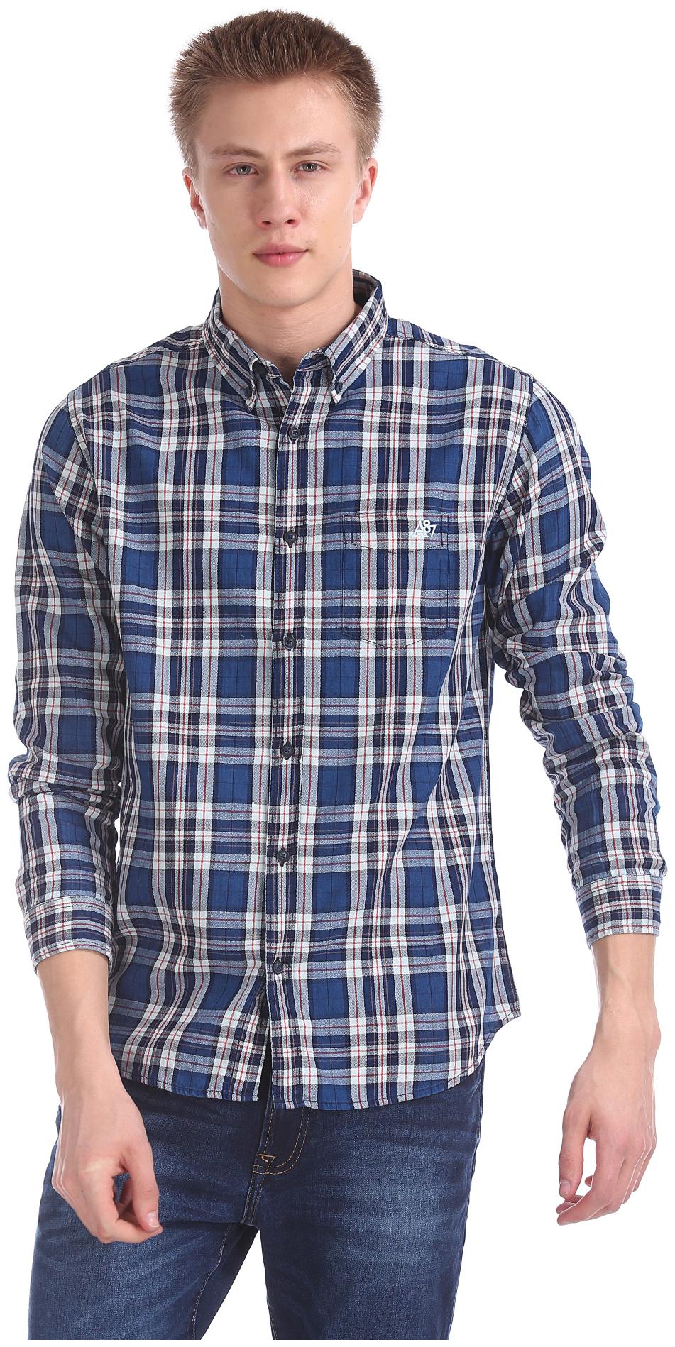 

Aeropostale Men Blue Checked Regular Fit Casual Shirt