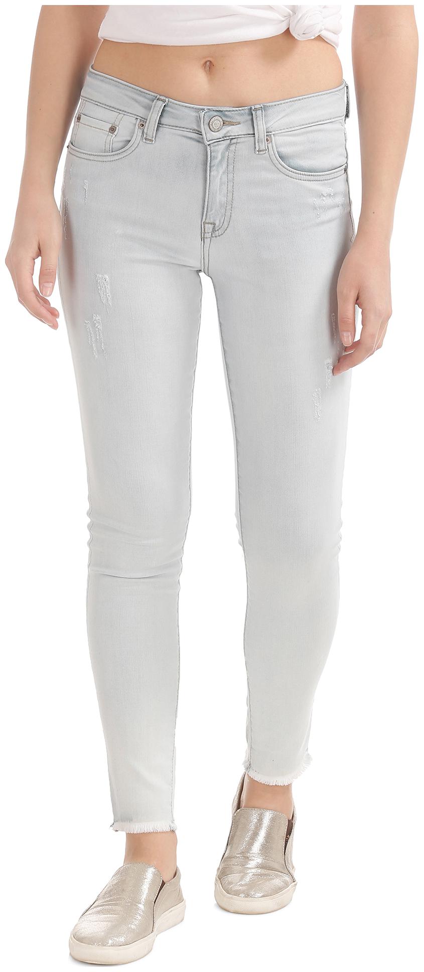 

A ropostale Women Grey Slim fit Jeans