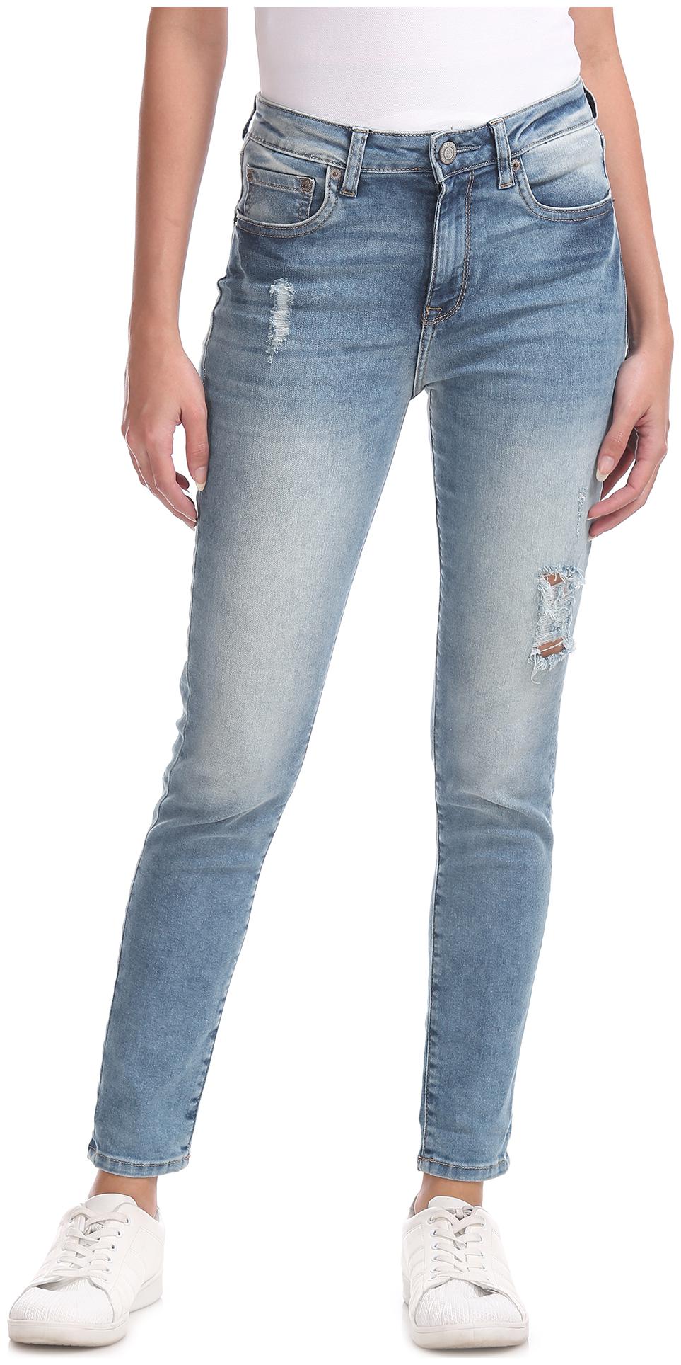 

A ropostale Women Blue Slim fit Jeans