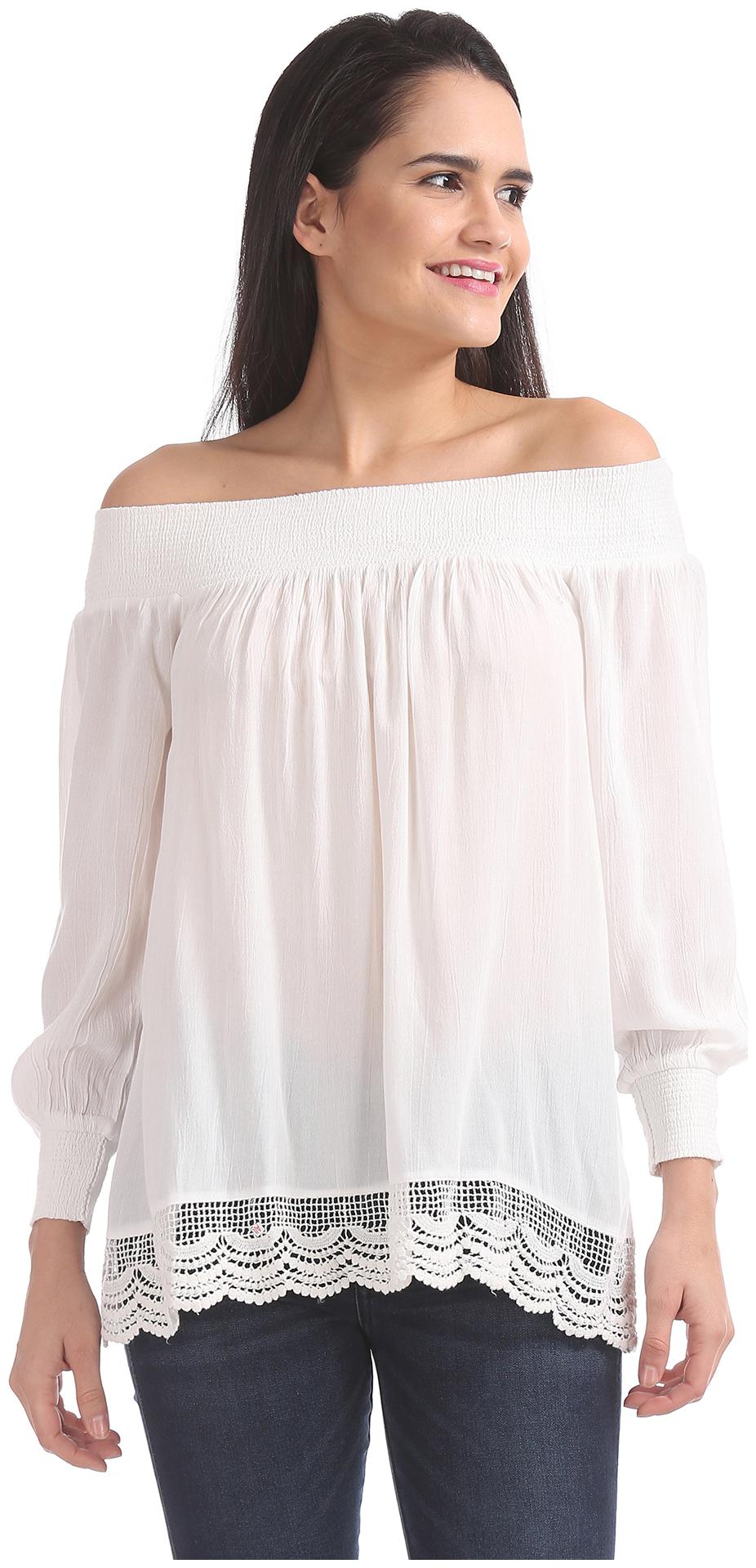 

A ropostale Women Solid Regular top - White
