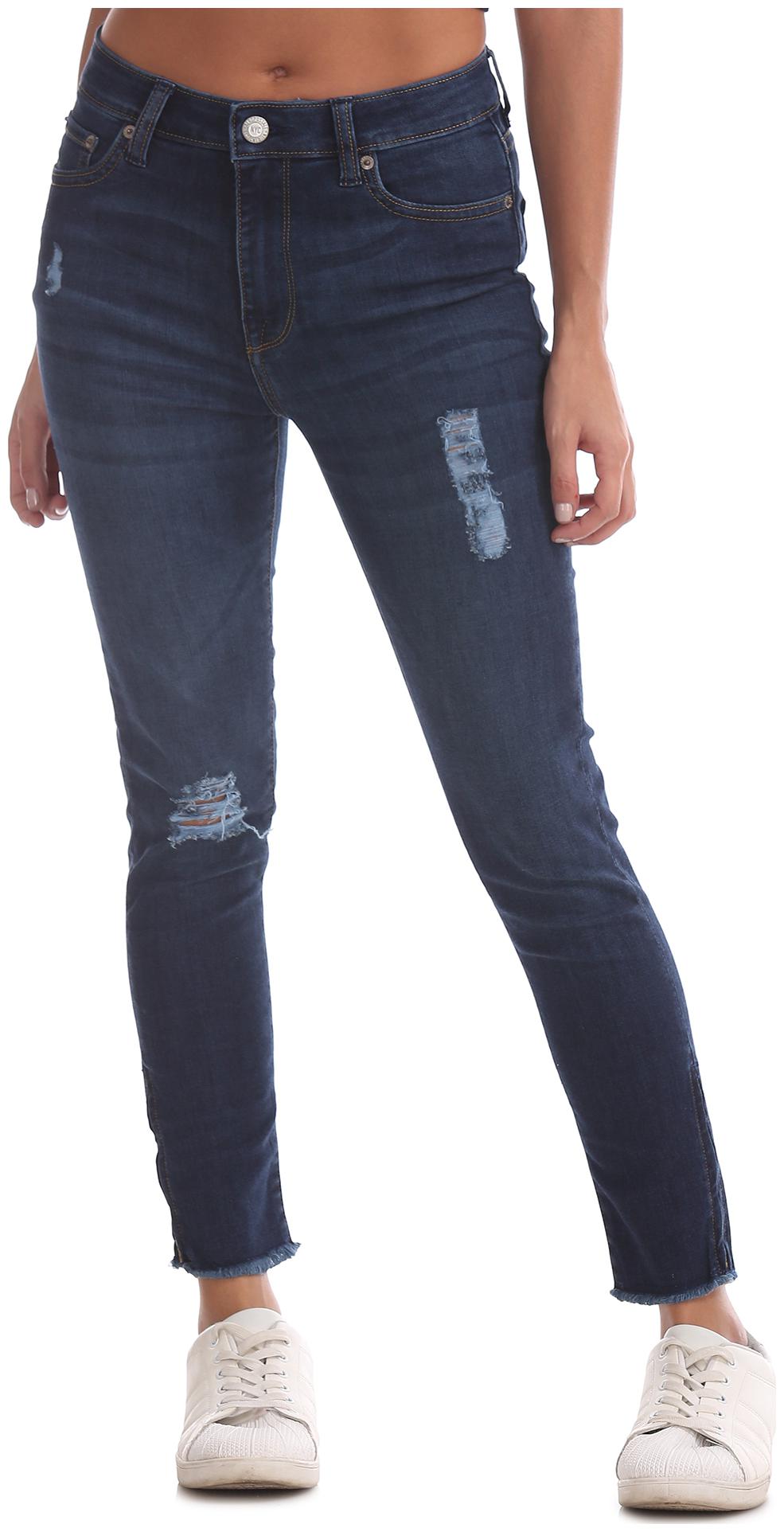 

A ropostale Women Blue Slim fit Jeans