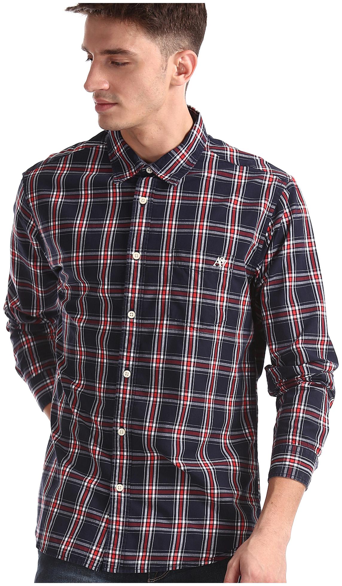 

A ropostale Men Blue Checked Regular Fit Casual Shirt
