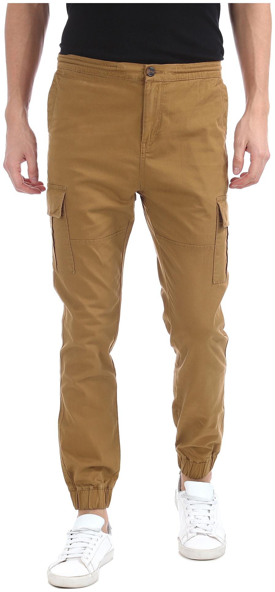 

Aeropostale Men Brown Solid Regular fit Cargos
