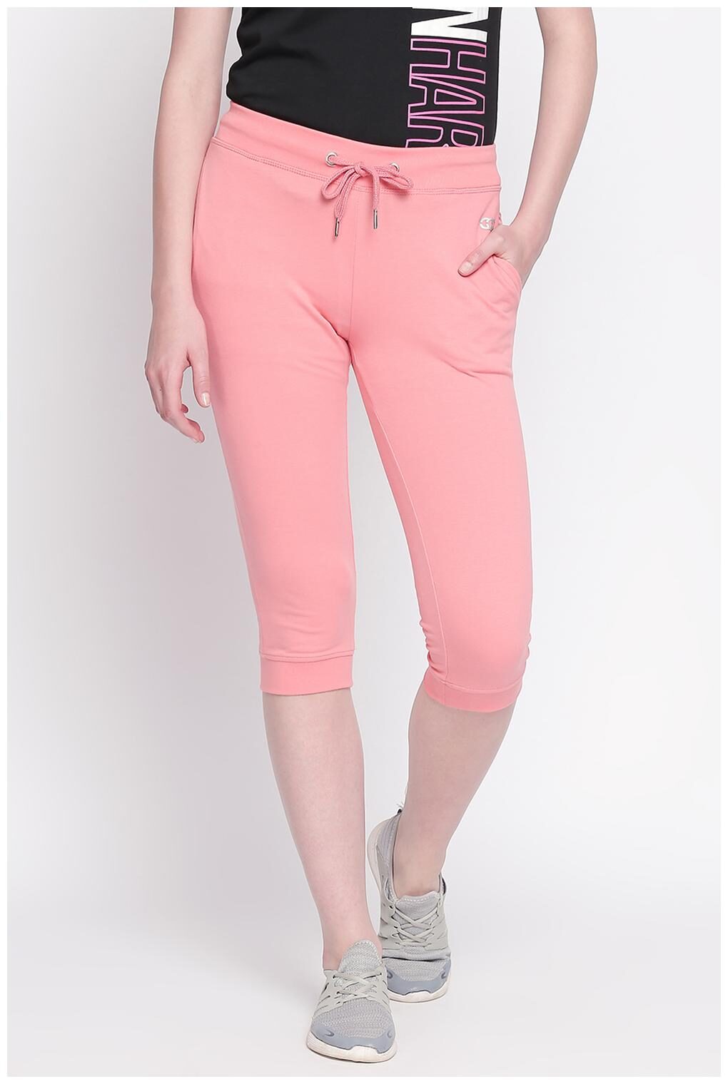 

Ajile By Pantaloons Women Solid Regular capri - Pink