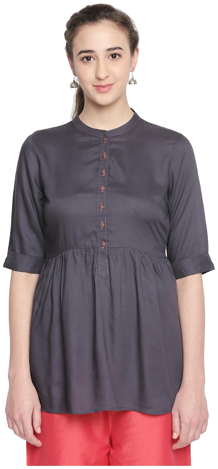

Akkriti By Pantaloons Women Solid Regular top - Black