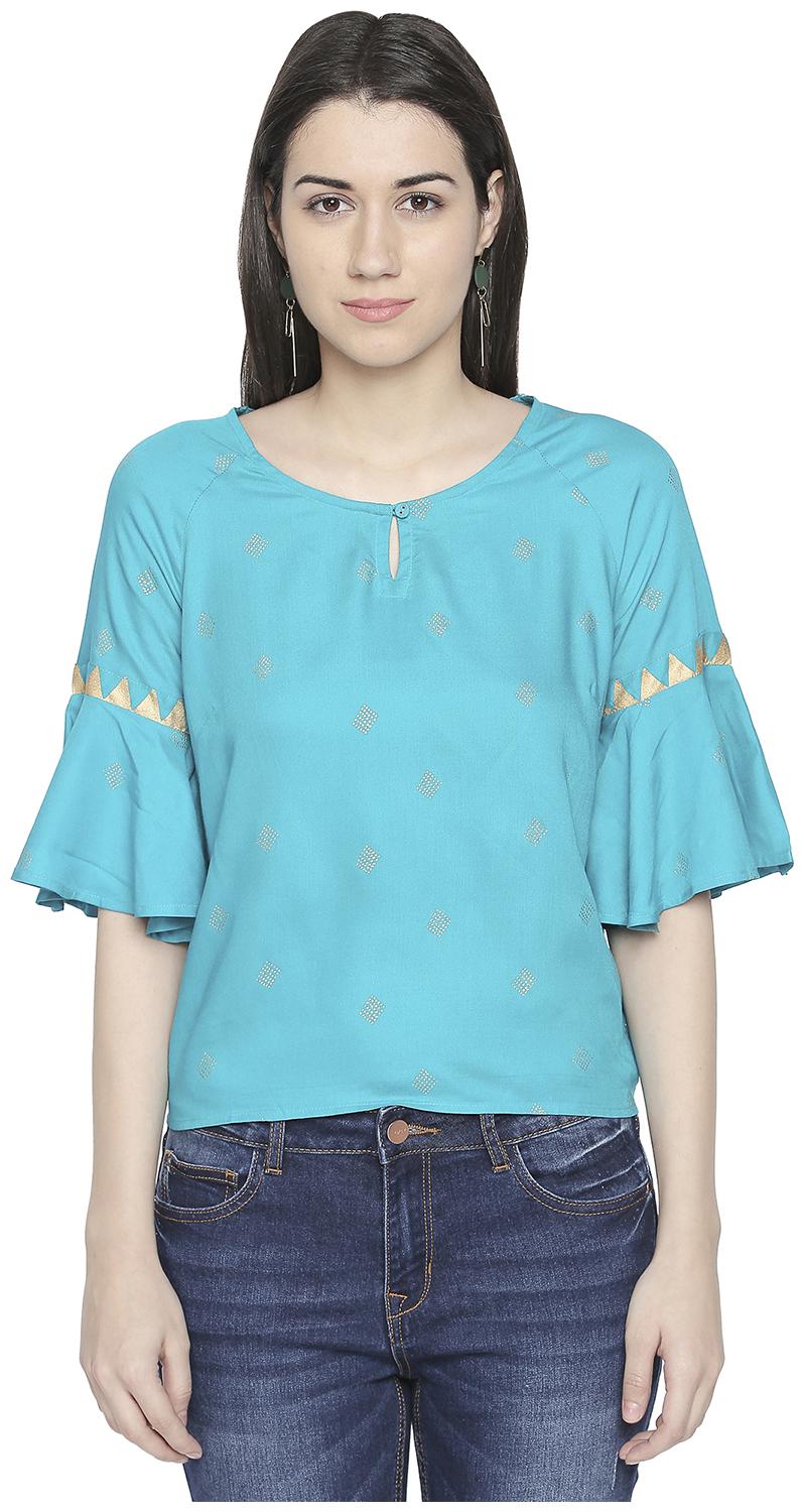 

Akkriti By Pantaloons Women Rayon Solid Regular Top Turquoise
