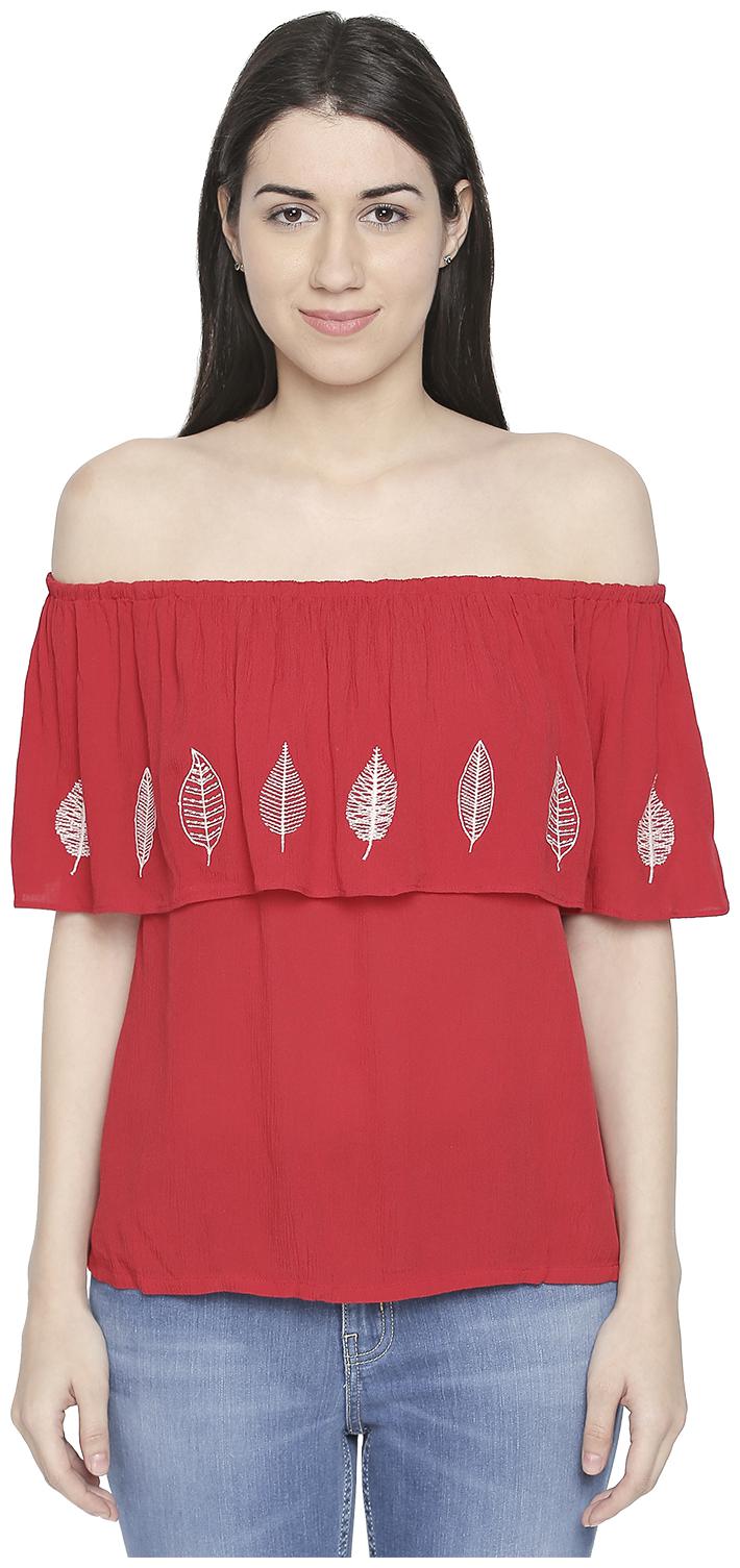 

Akkriti By Pantaloons Women Embroidered Regular top - Red